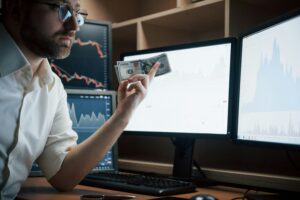  How to Start Trading with $100